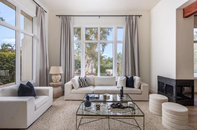 2815 Santa Fe Vista Ct, Encinitas CA: https://media.crmls.org/mediaz/9d43b93d-34a6-40a2-b88d-953a2226cab6.jpg