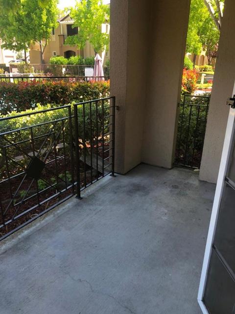 651 Encore Way, San Jose CA: https://media.crmls.org/mediaz/9d4405ce-ed1a-4bb6-b710-ac4db64ee971.jpg
