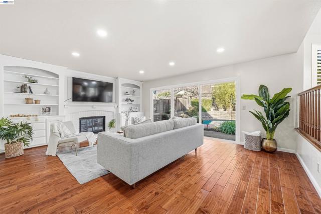 Image 14 of 60 For 280 Summerford Cir