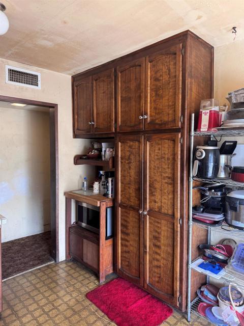 226 Lento Ln, El Cajon CA: https://media.crmls.org/mediaz/9d448153-9802-42d6-b5cb-6a2711936275.jpg