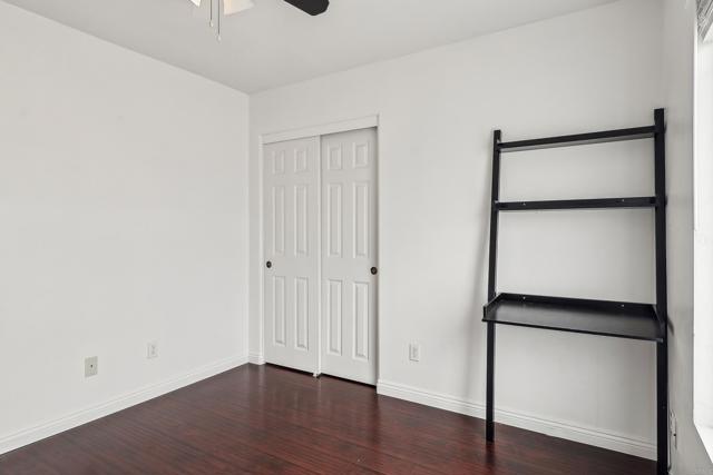 1215 Weaver St, San Diego CA: https://media.crmls.org/mediaz/9d44a67c-cff1-4756-a638-62c48a06abab.jpg