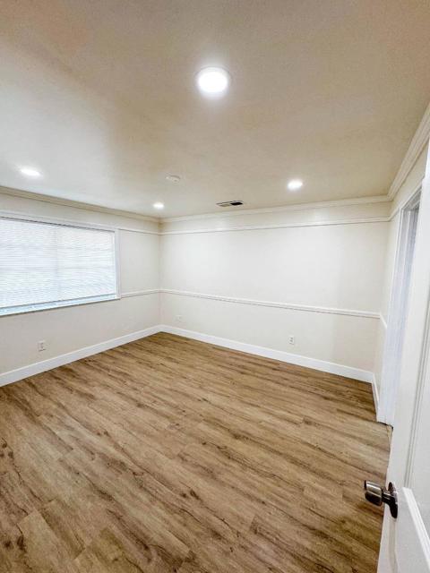Image 7 of 14 For 990 Arcade Boulevard