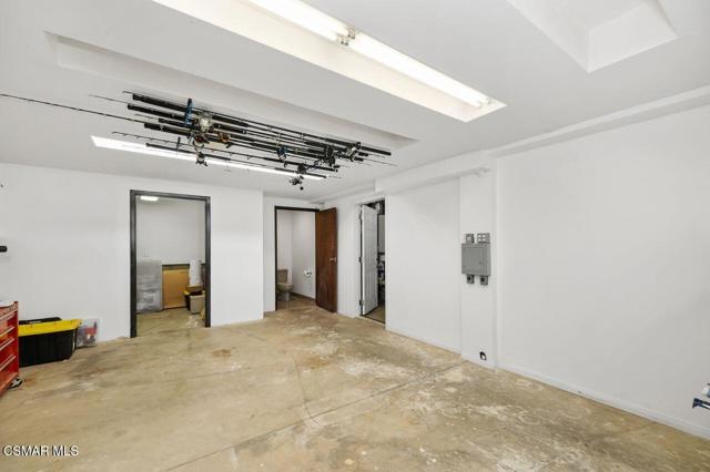 1203 Casa Grande Drive, Simi Valley CA: https://media.crmls.org/mediaz/9d44d335-0ba5-41a6-99b9-f9f1fb5152e2.jpg