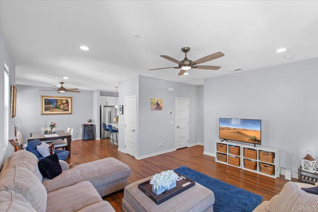 1213 Baker Street - photo 10