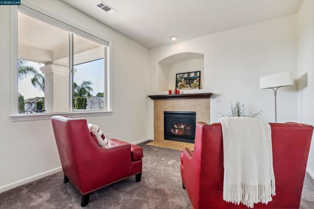 1840 Tanglewood Ln, Brentwood CA: https://media.crmls.org/mediaz/9d4555c7-2aa5-4323-b7f3-1e667534f852.jpg