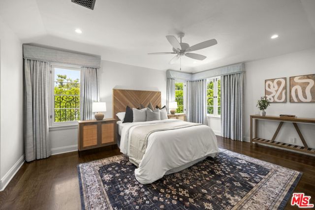 2714 Forrester Drive, Los Angeles CA: https://media.crmls.org/mediaz/9d455b65-76cc-4d44-8566-73852400ade1.jpg