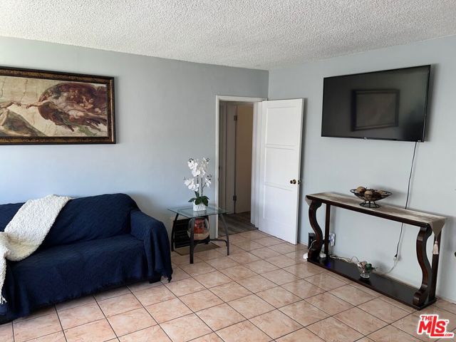 2706 Thornton Avenue, Burbank, California 91504, ,Multi-Family,For Sale,Thornton,24426453