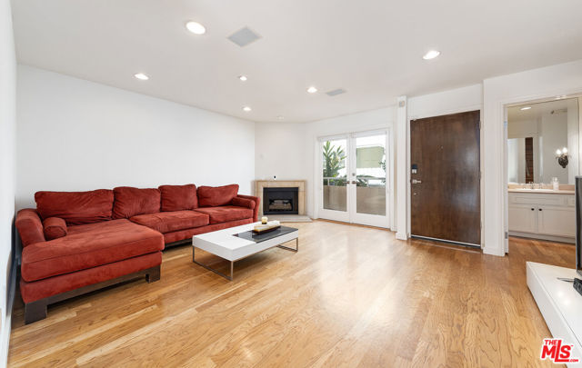 1239 9th Street, 2 photo 2