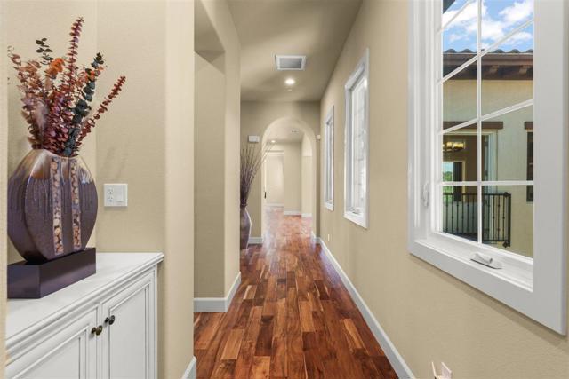 21 Bigleaf Road, Orinda CA: https://media.crmls.org/mediaz/9d4851e4-9764-4c04-82ee-1a6b125f60c6.jpg