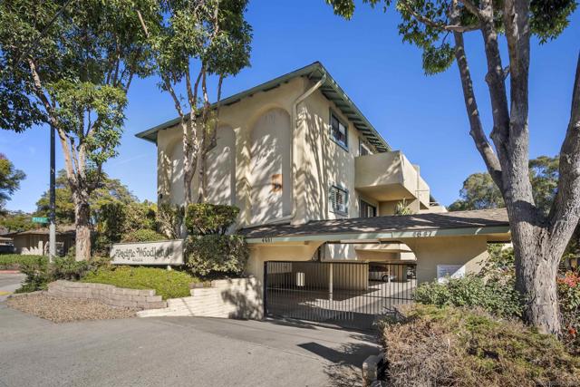 4651 Pico St, San Diego CA: https://media.crmls.org/mediaz/9d4854b2-6257-42a4-8a3d-53e94c7ed94a.jpg