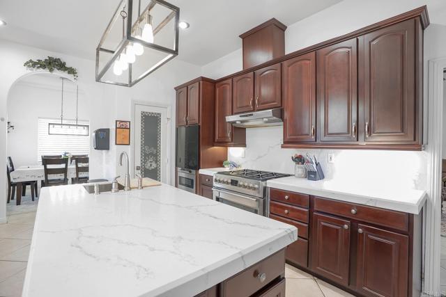 Detail Gallery Image 9 of 44 For 29738 Roble Verde, Valley Center,  CA 92082 - 3 Beds | 2/1 Baths