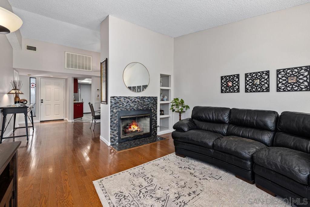 MLS #250034854SD img 9