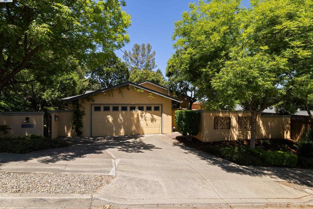 4457 LINDA WAY