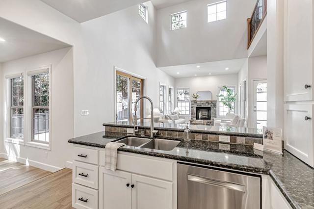 18 Ridgecrest Lane, Scotts Valley CA: https://media.crmls.org/mediaz/9d493673-2f07-4610-98ee-e28cf90b6ba0.jpg