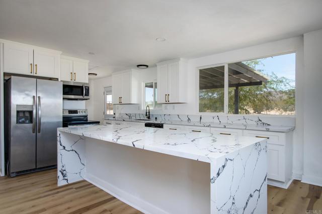 Detail Gallery Image 2 of 36 For 5655 Last Mile Rd, Johnson Valley,  CA 92285 - 3 Beds | 2 Baths