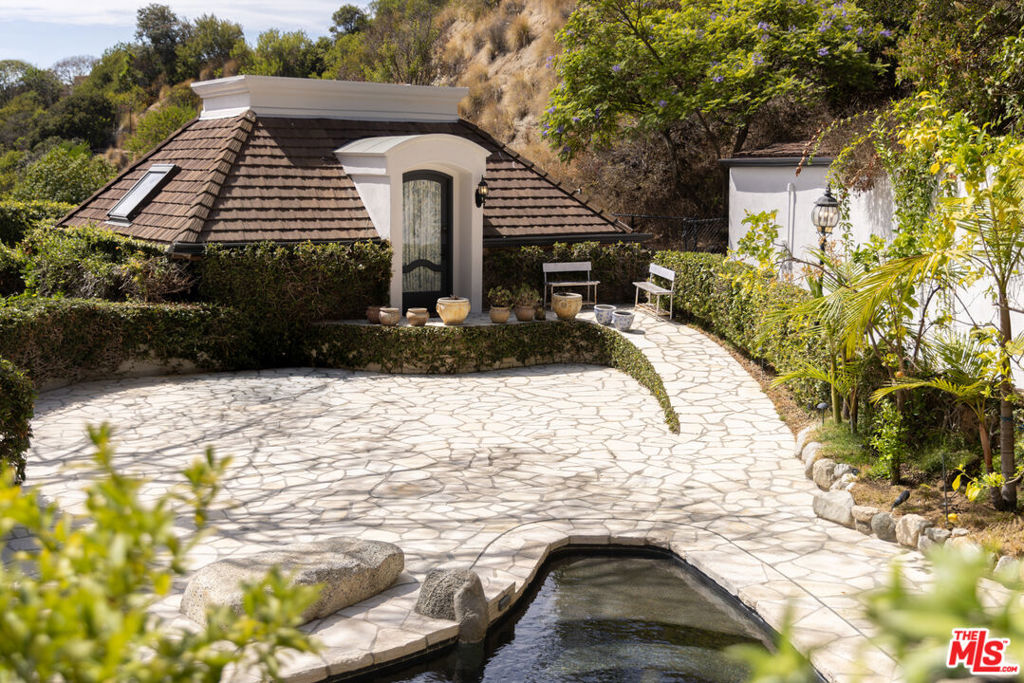 MLS #26873947 image #32