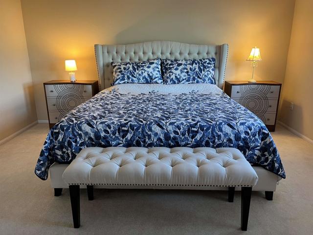 10637 Golden Willow Tr, San Diego CA: https://media.crmls.org/mediaz/9d49dd37-e71d-46c1-ba84-614f18afe50d.jpg