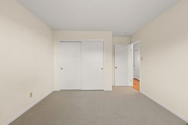 861 Railroad Avenue, Half Moon Bay CA: https://media.crmls.org/mediaz/9d4a6fb1-c568-492e-92c7-fb97d5c054bc.jpg