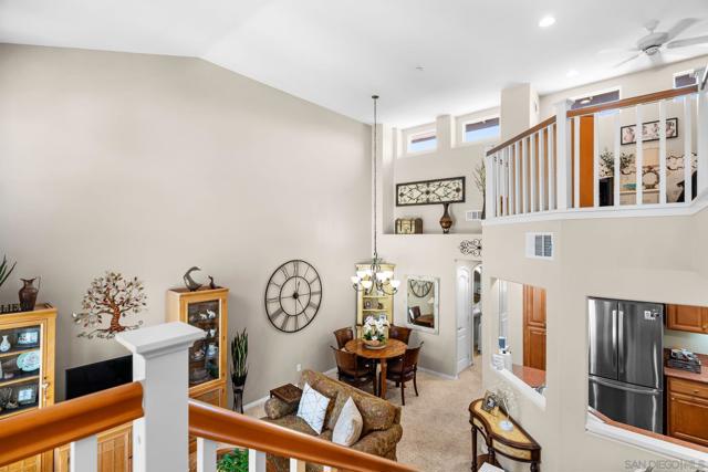 10482 Hollingsworth Way, San Diego CA: https://media.crmls.org/mediaz/9d4a7439-9a5a-4abf-9161-f8e14915f990.jpg