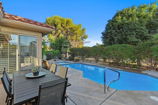 205 Kavenish Drive, Rancho Mirage CA: https://media.crmls.org/mediaz/9d4ab83f-926d-4334-8885-29657347f690.jpg