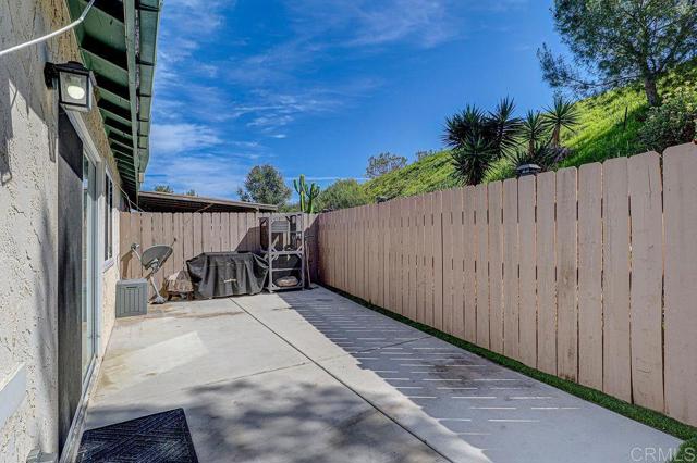 Detail Gallery Image 16 of 27 For 1935 Terracina Cir, Spring Valley,  CA 91977 - 2 Beds | 1 Baths