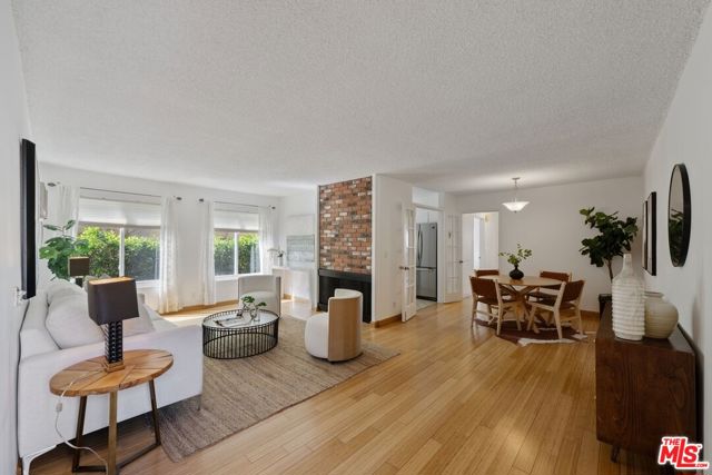 1730 Camden Avenue, Los Angeles CA: https://media.crmls.org/mediaz/9d4b93c5-c480-48d0-a403-cadae1738ea7.jpg