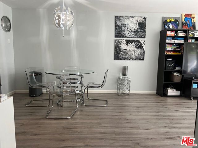 20134 Leadwell Street, Winnetka CA: https://media.crmls.org/mediaz/9d4baffc-4352-4270-b62e-11a5861775d2.jpg