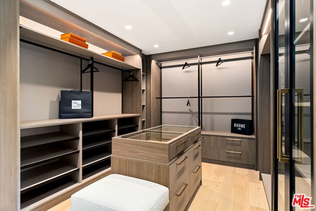 MLS #26940973 image #30