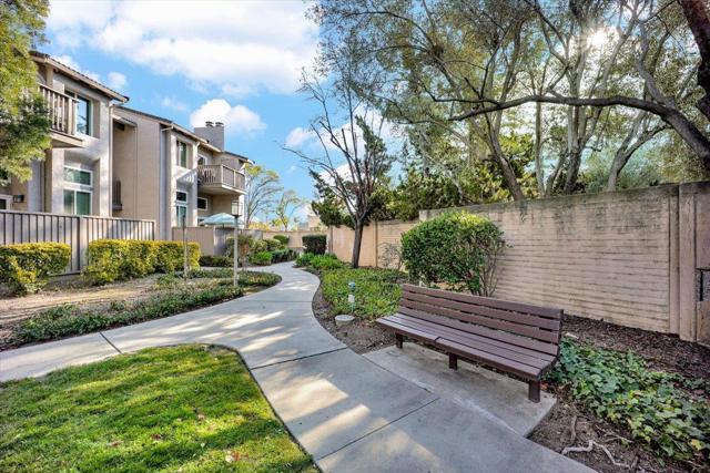 Image 10 of 80 For 2294 Sun Glory Lane B