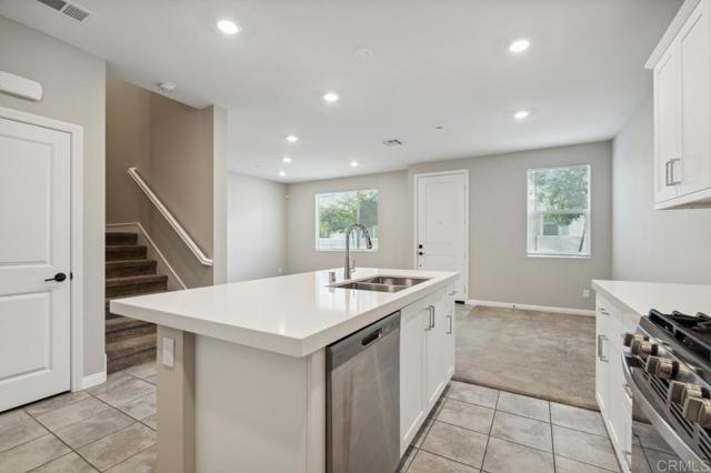 Detail Gallery Image 24 of 70 For 2187 Bluestone Cir, Chula Vista,  CA 91913 - 3 Beds | 2/1 Baths