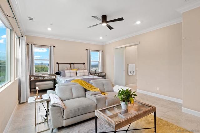 21992 Wilgen Rd, Escondido CA: https://media.crmls.org/mediaz/9d4dc977-8d4d-492c-8e98-ede39e01d26b.jpg