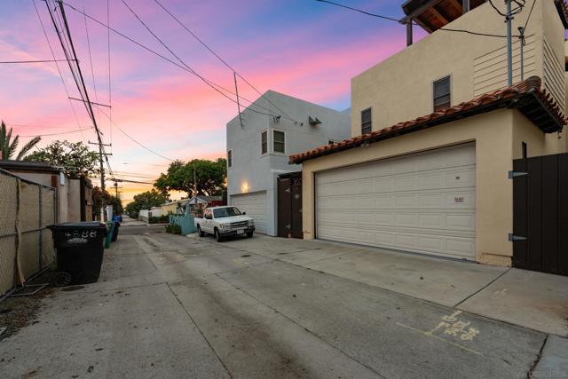 4685 Long Branch Ave, San Diego CA: https://media.crmls.org/mediaz/9d4de9fd-1329-46a7-ab9d-730152f6c93f.jpg