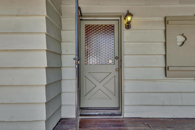 52551 Pine Ridge Road, Idyllwild CA: https://media.crmls.org/mediaz/9d4e1fea-16c5-4aac-97df-60381498fc9a.jpg