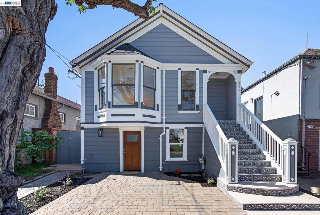 552 Haight Ave