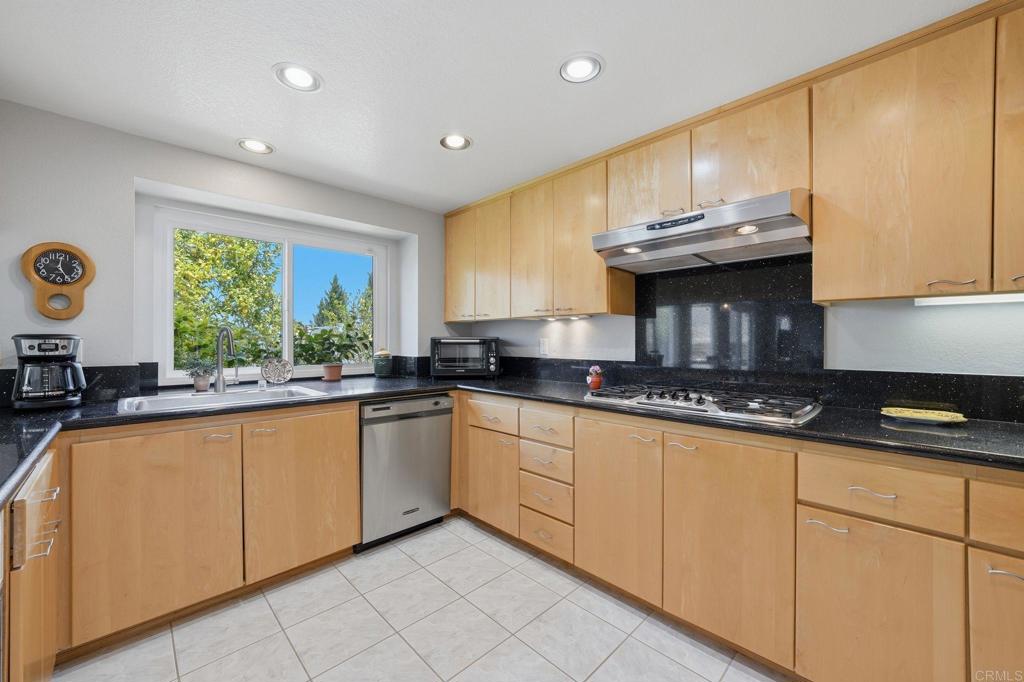 3720 Southridge Way - photo 11