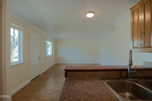 Detail Gallery Image 4 of 20 For 728 W Hemlock St, Port Hueneme,  CA 93041 - 2 Beds | 1 Baths