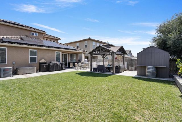 1618 Lily Court, Hollister CA: https://media.crmls.org/mediaz/9d4ef2c1-3bdf-464a-abaa-cfe884da1690.jpg