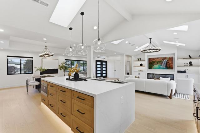 Image 17 of 36 For 999 Andover Way