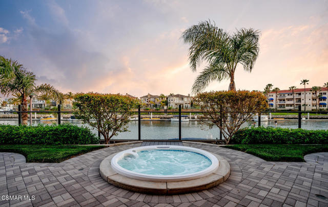 4014 Caribbean Street, Oxnard CA: https://media.crmls.org/mediaz/9d4f2f0c-a463-48e8-b4d1-558de6d404ec.jpg