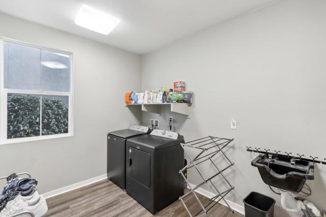 32780 Presidio Hills Ln, Winchester CA: https://media.crmls.org/mediaz/9d50f97f-5762-40c5-8993-decee6403092.jpg