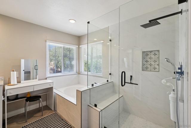 9233 Lethbridge Way, San Diego CA: https://media.crmls.org/mediaz/9d5134d4-86a9-4de8-a8dc-a799091f4acc.jpg