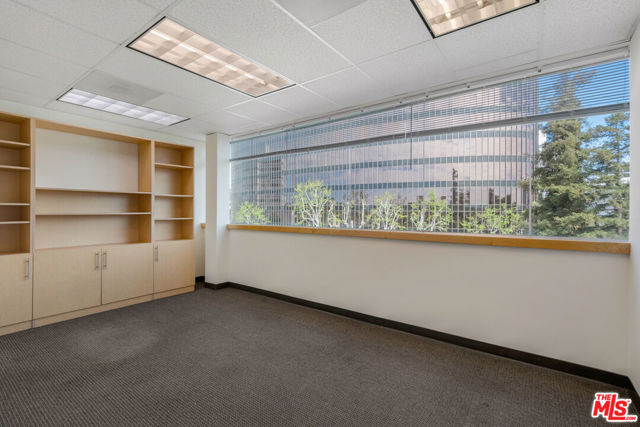  Commercial for Sale in Beverly Hills, California