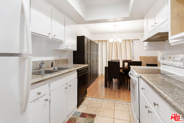 5870 GREEN VALLEY, 217 photo 7