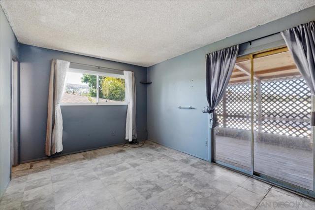 753 La Presa Ave, Spring Valley CA: https://media.crmls.org/mediaz/9d52e904-f507-428b-bcb7-d4ed4c4c1429.jpg