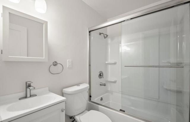 Image 9 of 13 For 1523 Schiller Street