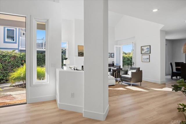 Detail Gallery Image 12 of 49 For 4735 Bryce Circle, Carlsbad,  CA 92008 - 3 Beds | 3 Baths