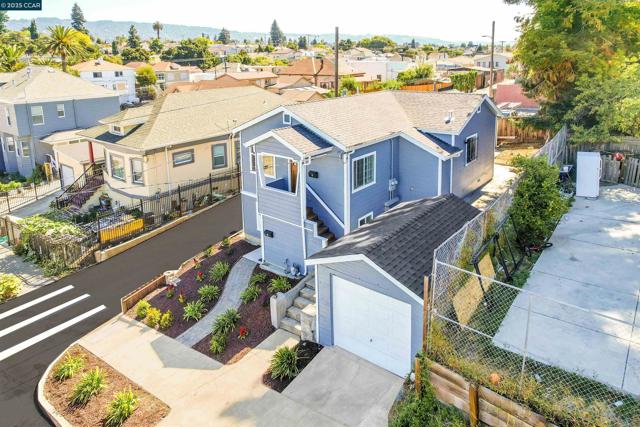 2020 17Th Ave, Oakland CA: https://media.crmls.org/mediaz/9d551194-6494-4679-acd4-8e9e3ea81797.jpg