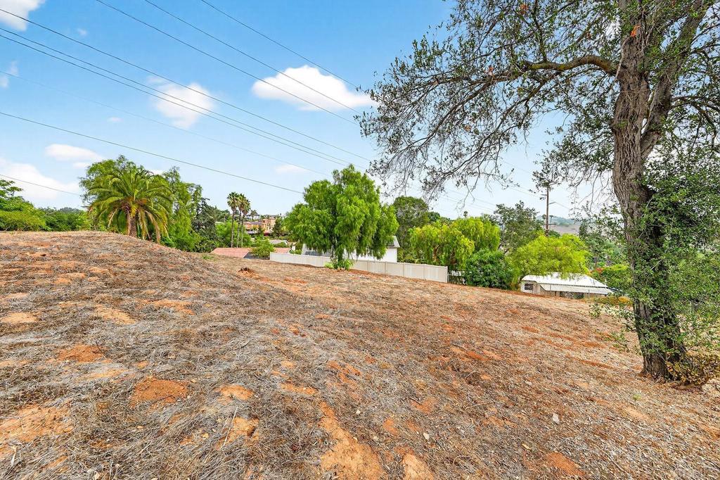 2147 Sunset Drive - photo 5