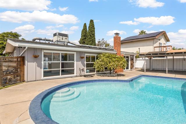 Detail Gallery Image 1 of 1 For 2875 Mission Village Dr, San Diego,  CA 92123 - 4 Beds | 2 Baths