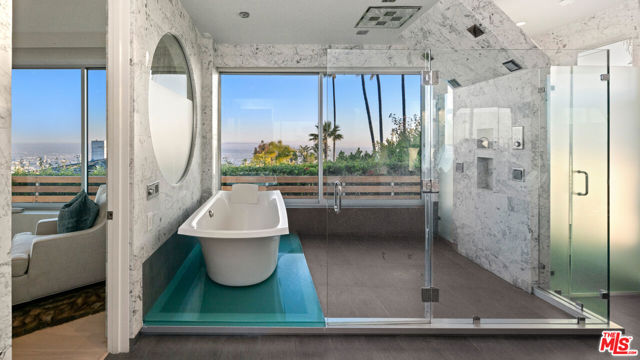 9353 Nightingale Drive, Los Angeles CA: https://media.crmls.org/mediaz/9d56d26b-ca1d-4d58-a0df-c4fcc4672142.jpg